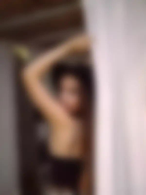 Elena, 21